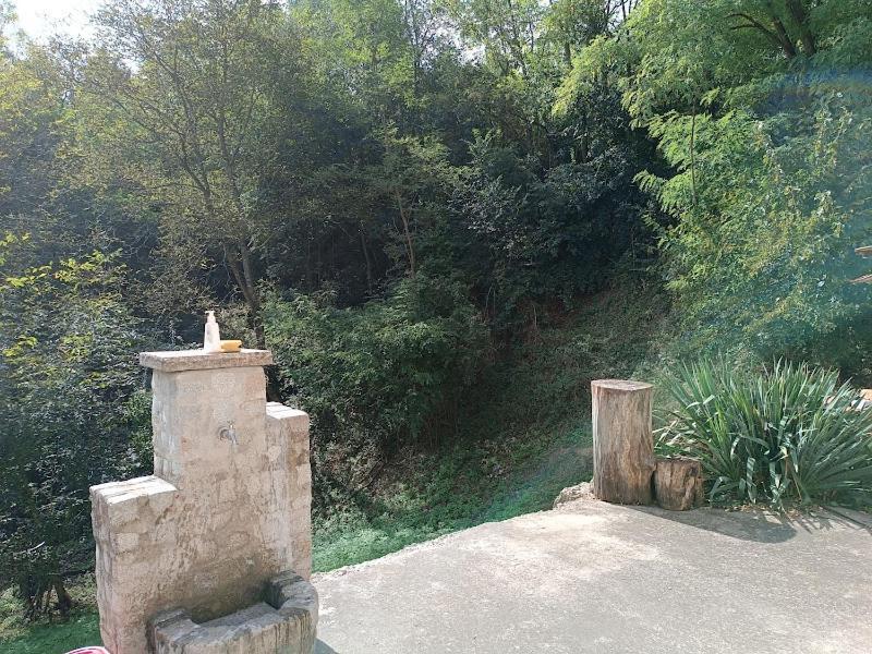 Vikendica Ovcar Banja Βίλα Τσάτσακ Εξωτερικό φωτογραφία