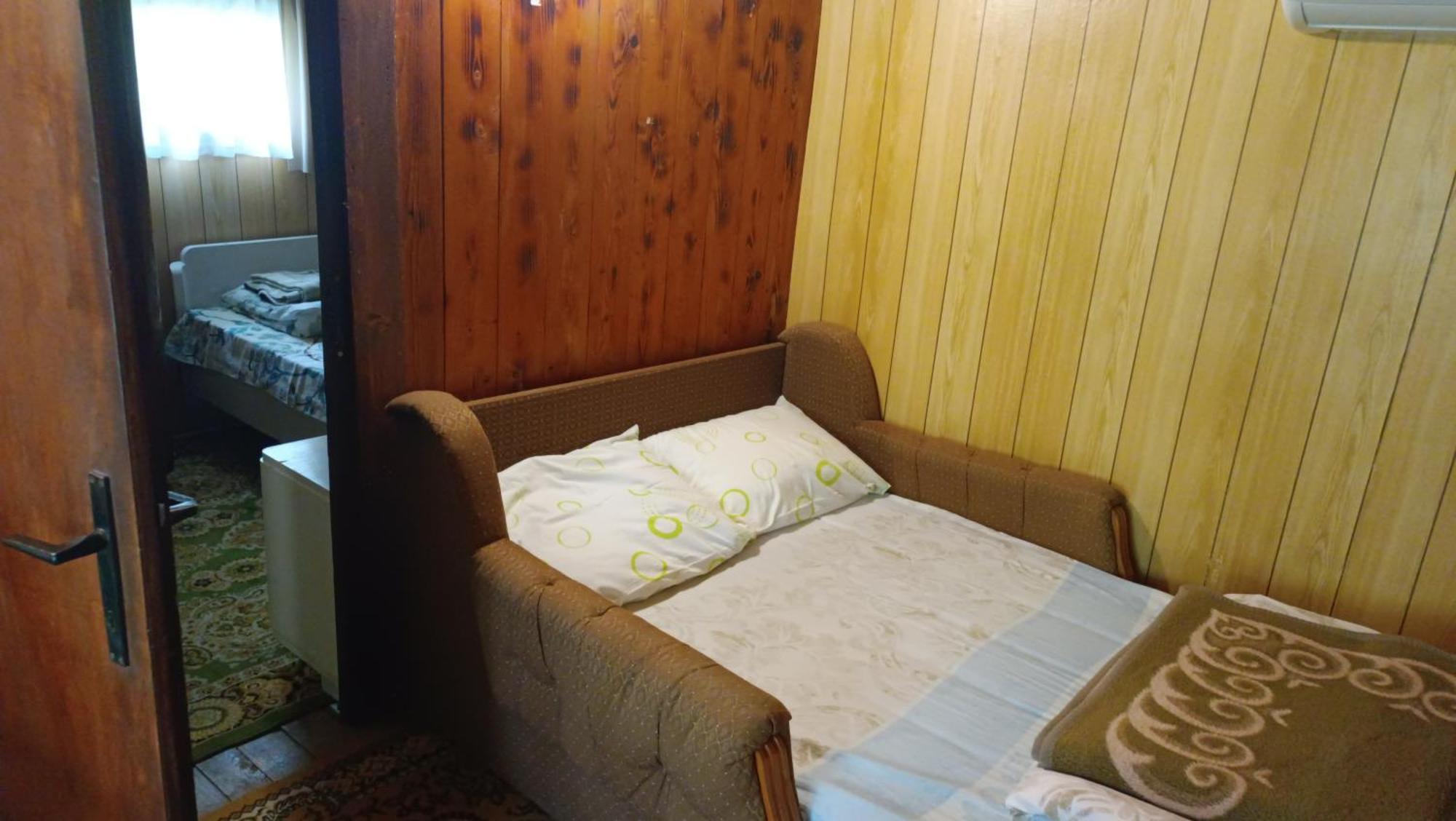 Vikendica Ovcar Banja Βίλα Τσάτσακ Εξωτερικό φωτογραφία